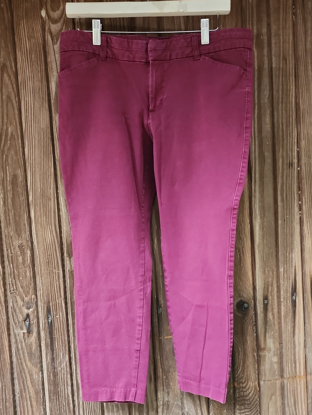 Gap Ladies Slim City Crop Pants